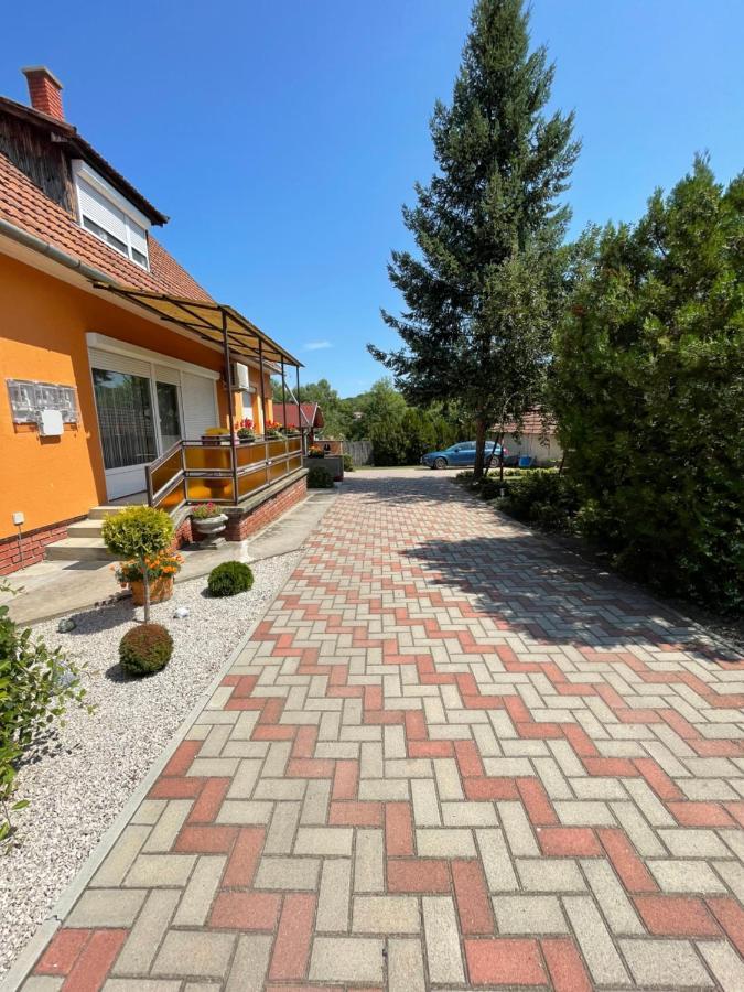 Mira Kucko Daire Oreglak Dış mekan fotoğraf