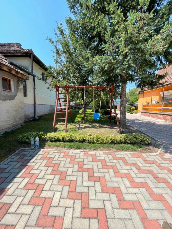 Mira Kucko Daire Oreglak Dış mekan fotoğraf